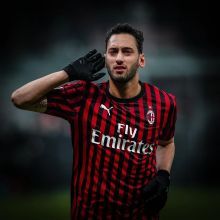 境中脱颖而 境中脱颖而